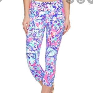 COPY - Lilly Pulitzer Luxletic Weekender Cropped …